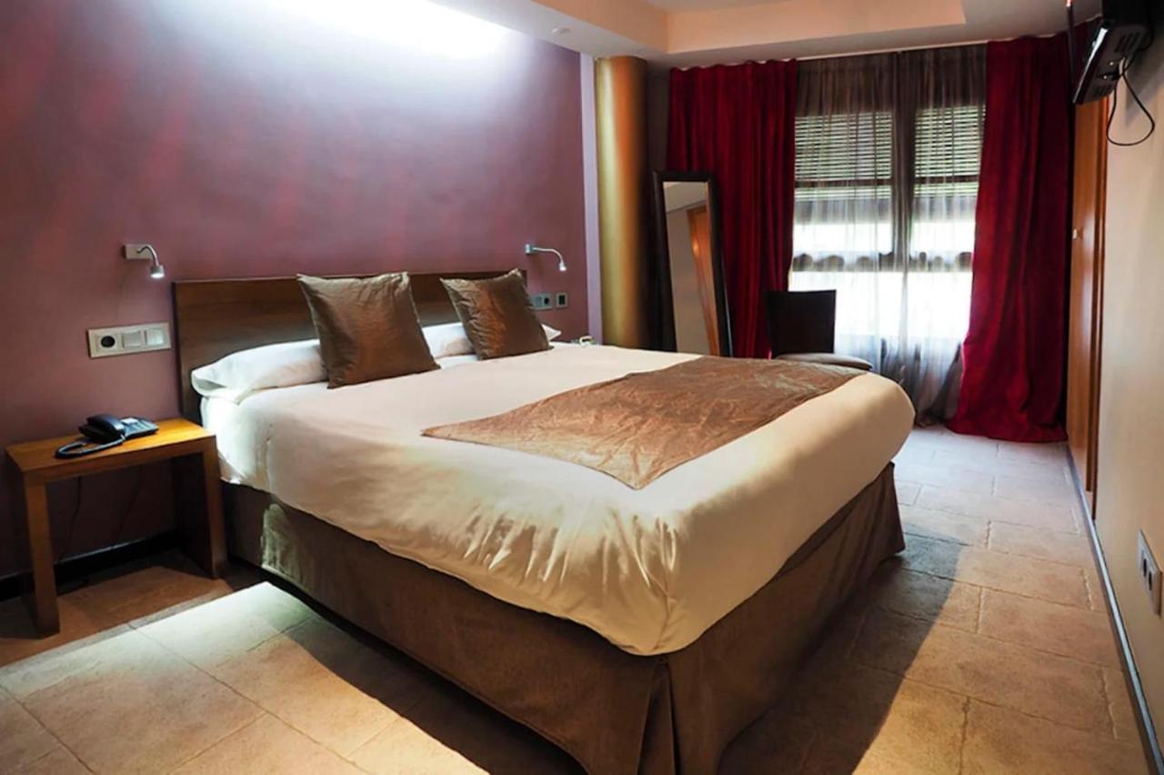 Hotel Palacio Del Obispo Γκράους Εξωτερικό φωτογραφία